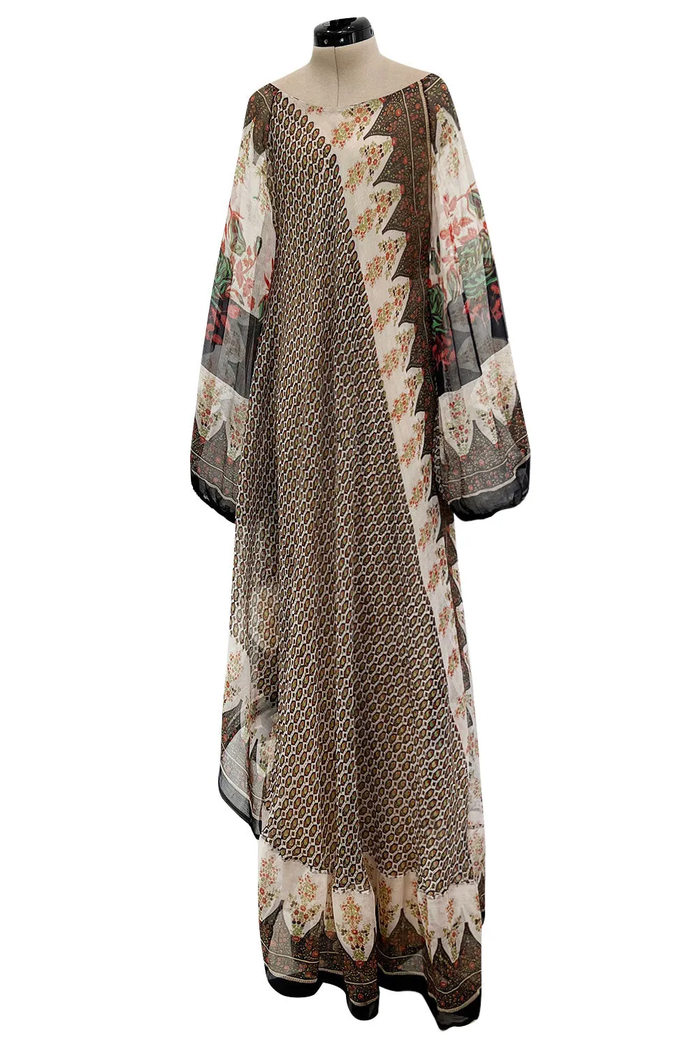Exceptional 1970s Louis Feraud Bias Cut Silk Light as a Feather Silk Chiffon Caftan Scarf Dress