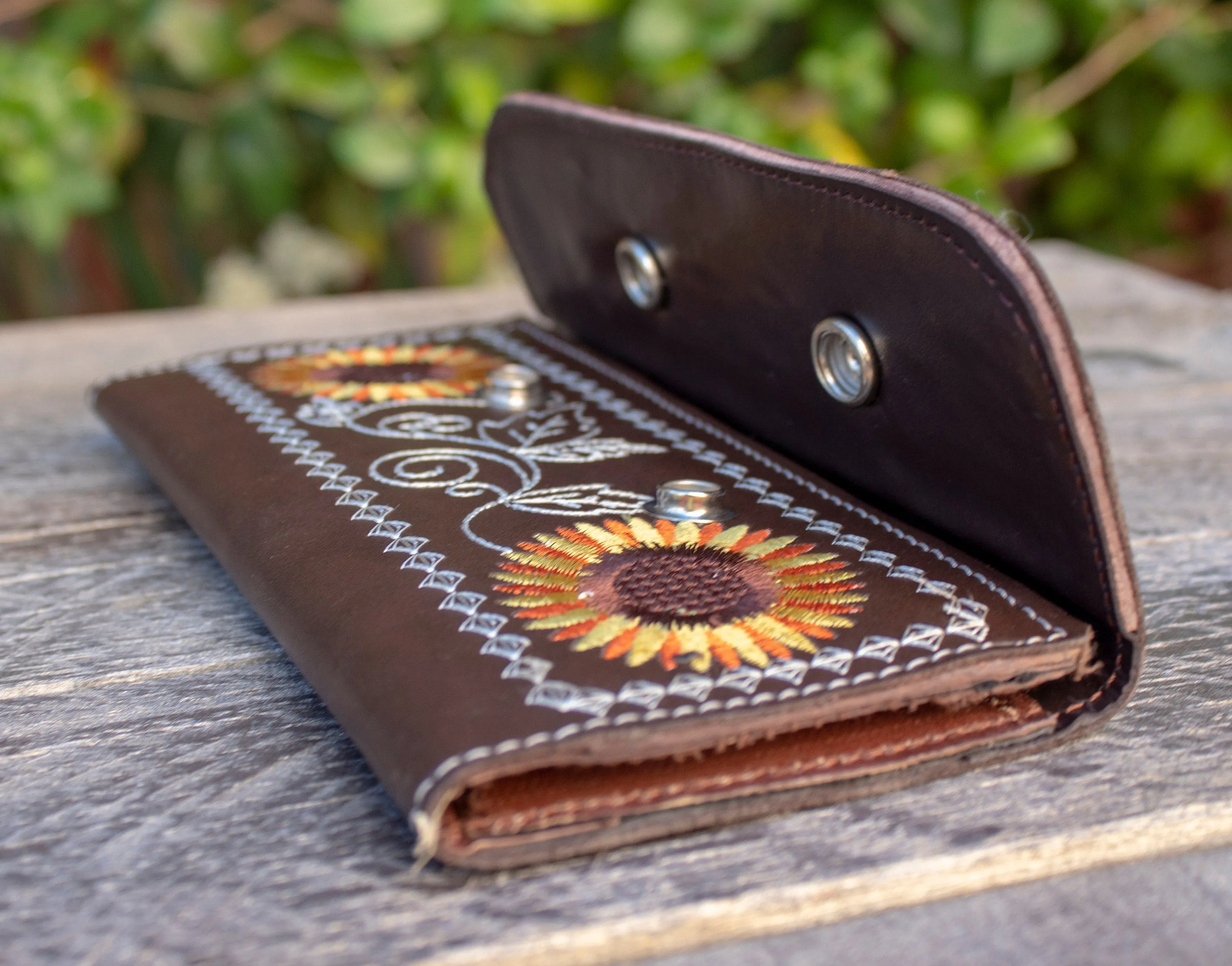 WOMENS EMBROIDERED SUNFLOWER slim handcrafted trifold leather hand wallet purse